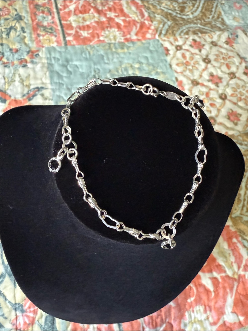 925 Sterling Silver Link hearts and charms Bracelet - Silver
